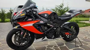 Suzuki GSX R 750 (2006 - 07)  (2)
