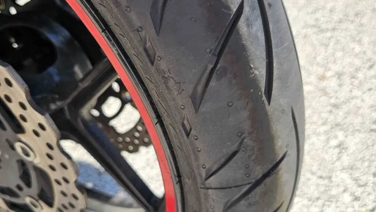 Kawasaki ER-6N (2009 - 11)  (10)