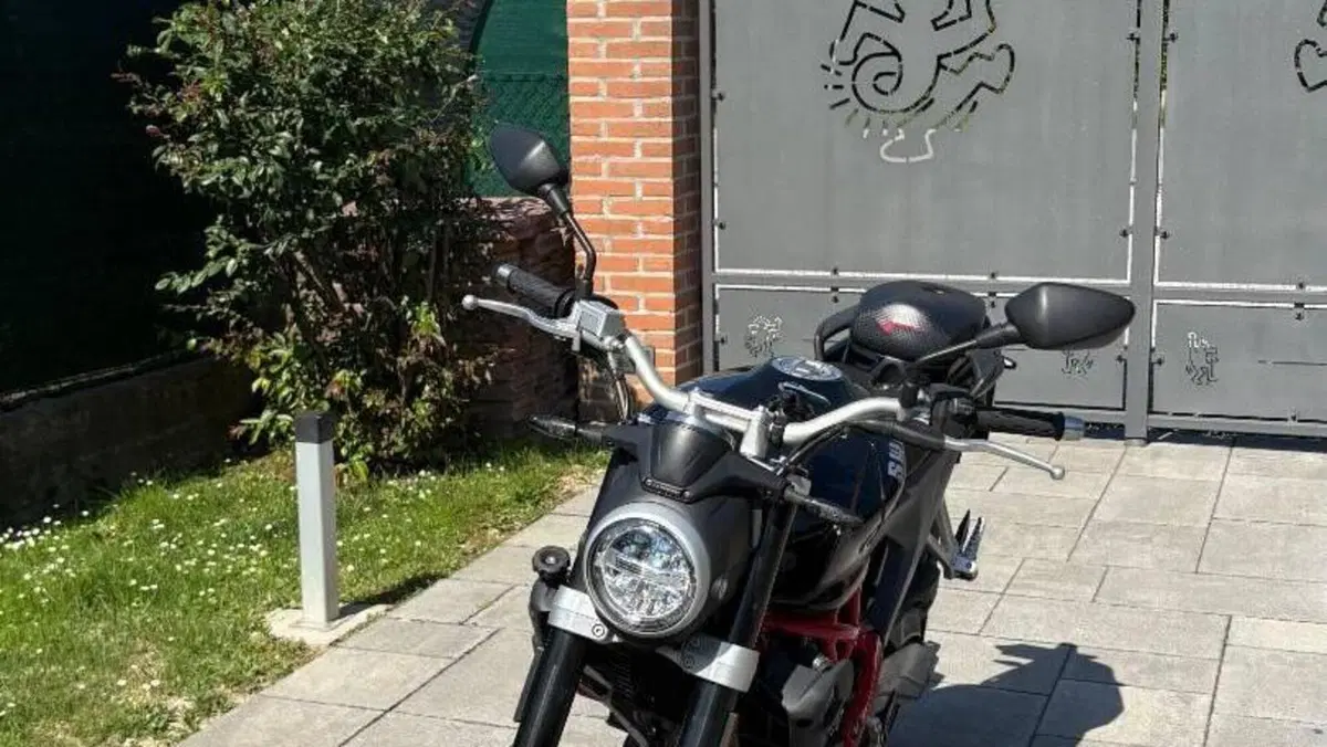 Swm Varez 125 (2020)  (2)