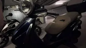 Piaggio Beverly Tourer 250 