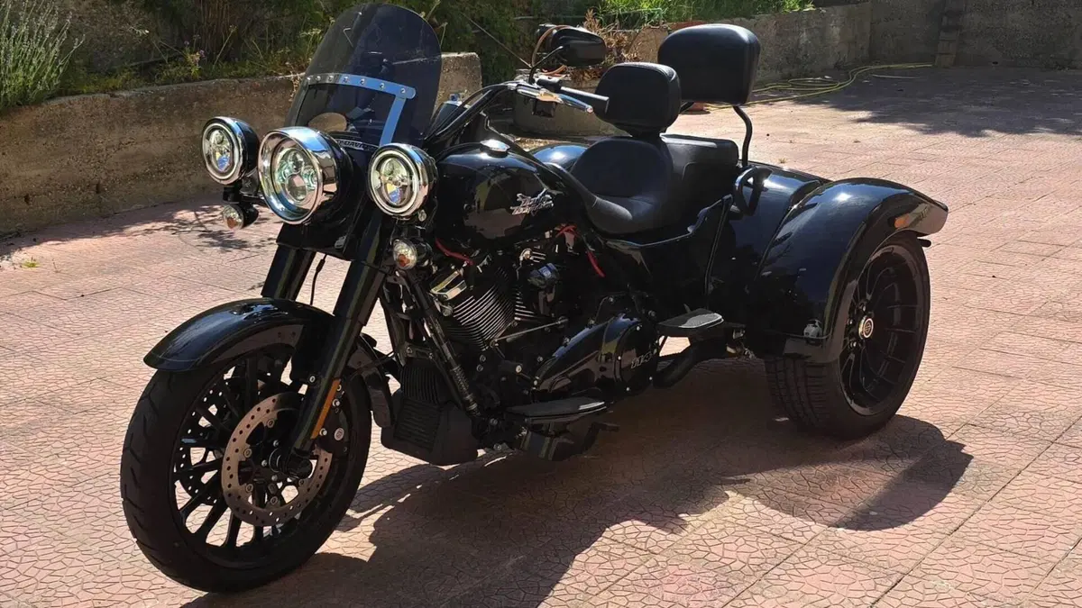 Harley-Davidson Freewheeler (2021 - 26)  (2)