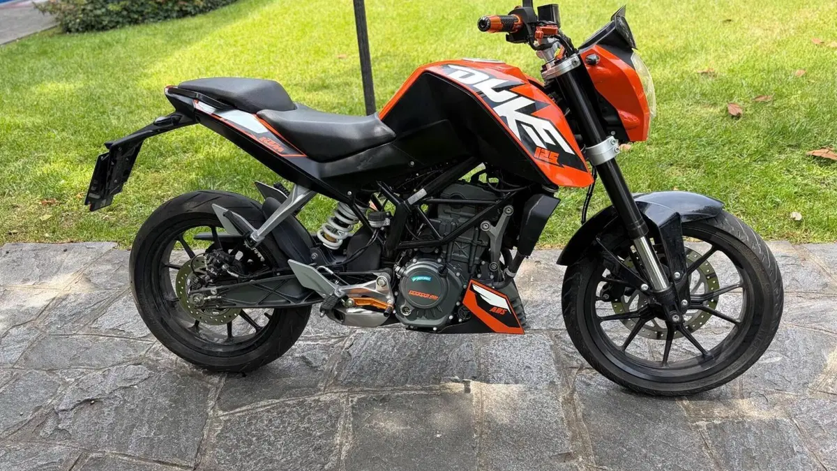 KTM 125 Duke ABS (2013 - 16)  (2)