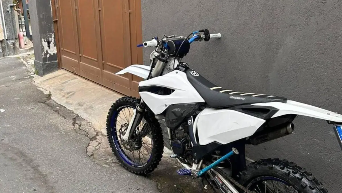 Husqvarna TE 125 (2016)  (3)
