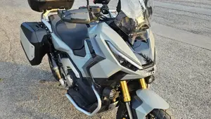 Honda X-ADV 750 Travel (2025 - 26)  (2)