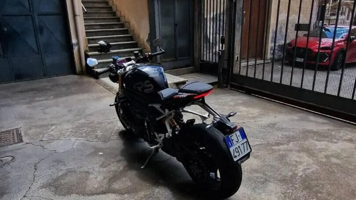 Triumph Speed Triple 1200 RS (2021 - 24)  (3)