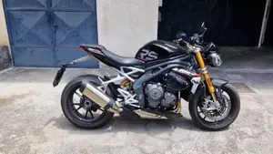 Triumph Speed Triple 1200 RS (2021 - 24)  (6)