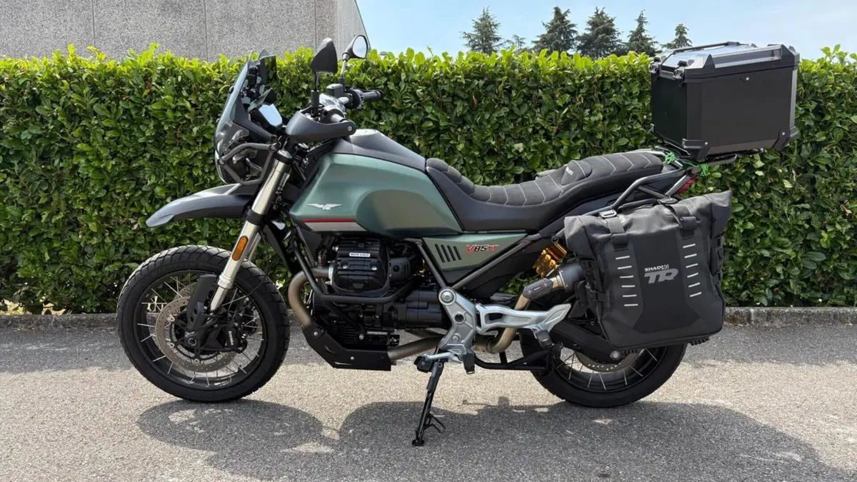 Moto Guzzi V85 TT (2021 - 23) 