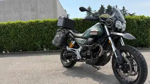 Moto Guzzi V85 TT (2021 - 23)  (8)