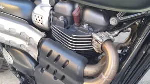 Triumph Street Scrambler 900 (2017 - 18)  (2)