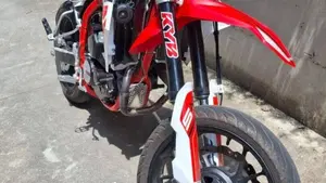Swm RS 125 R (2021 - 23)  (2)