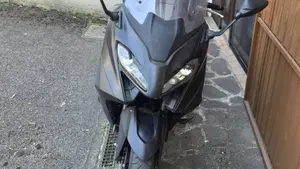 Yamaha T-Max 560 (2022 - 24)  (2)