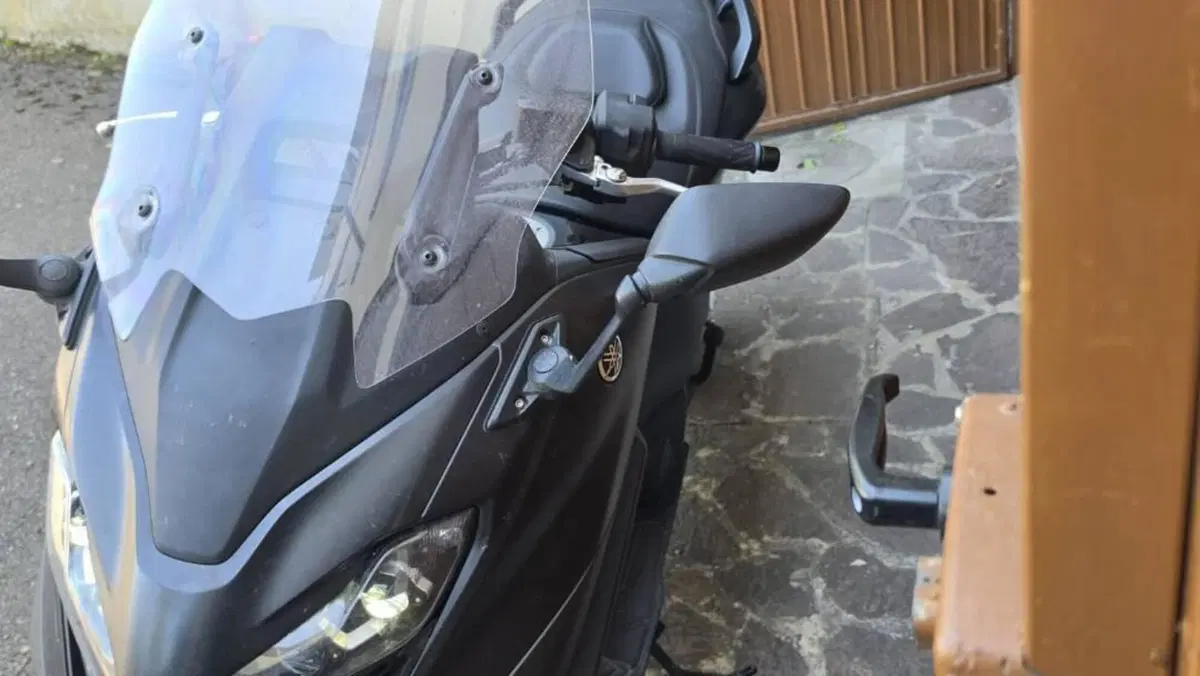 Yamaha T-Max 560 (2022 - 24)  (4)