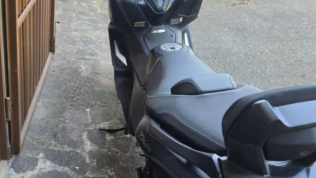 Yamaha T-Max 560 (2022 - 24)  (5)