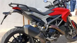 Ducati Hyperstrada 821 (2013 - 15)  (7)