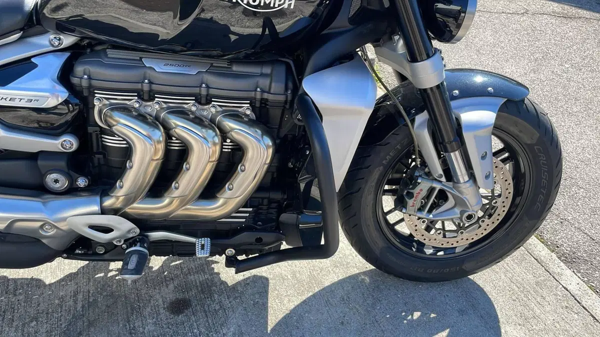 Triumph Rocket 3 R (2021 - 24)  (5)