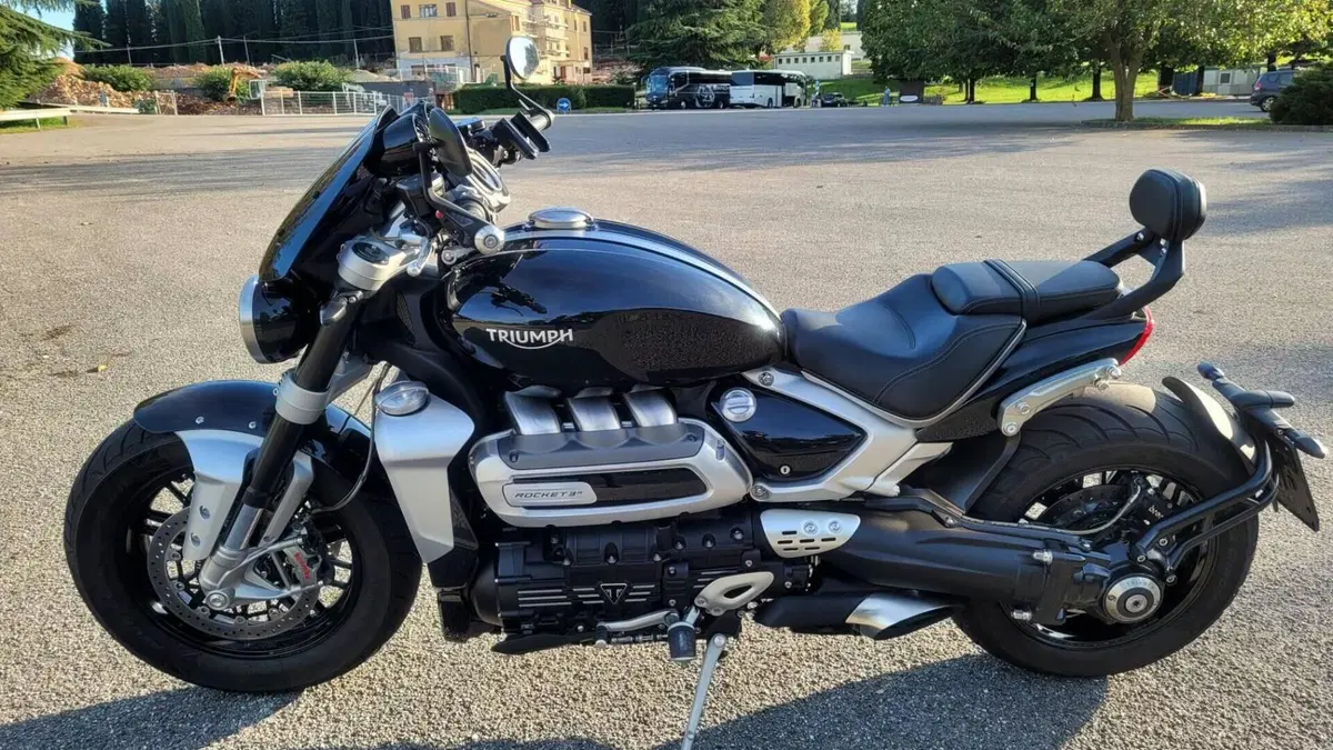 Triumph Rocket 3 R (2021 - 24)  (8)