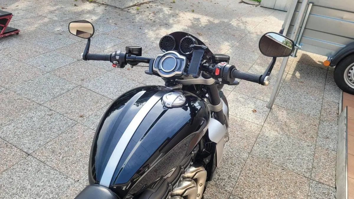 Triumph Rocket 3 R (2021 - 24)  (14)