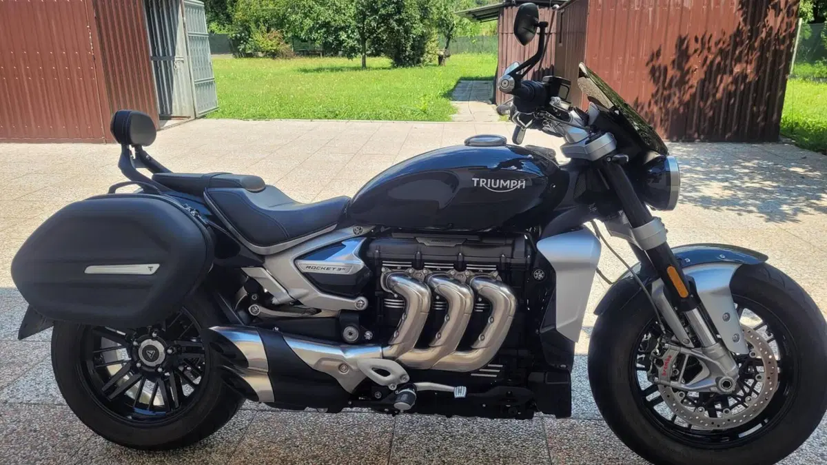 Triumph Rocket 3 R (2021 - 24)  (15)