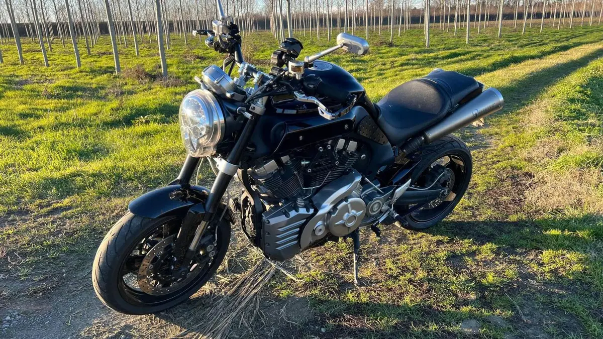 Yamaha MT-01 (2005- 11) 