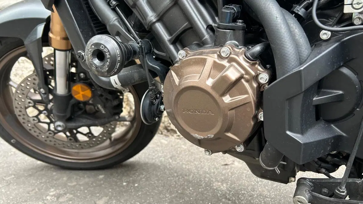 Honda CB 650 R E-Clutch (2024 - 26)  (6)