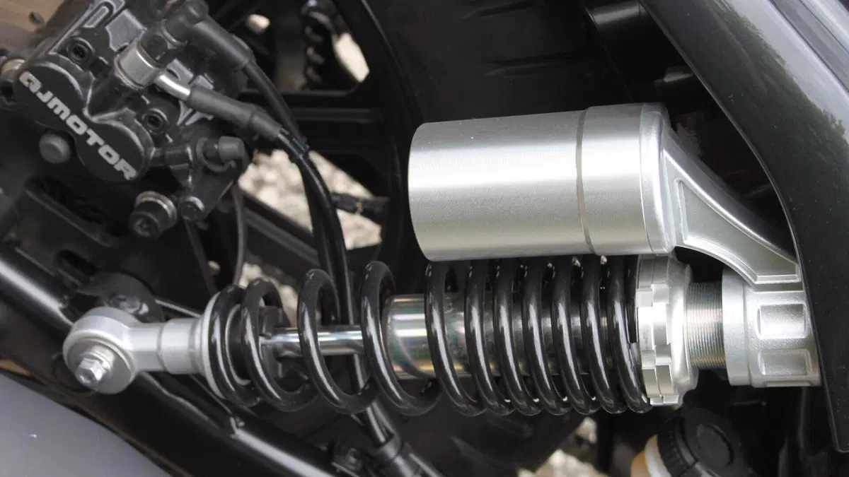 QJ Motor SRV 125 (2023 - 24)  (10)