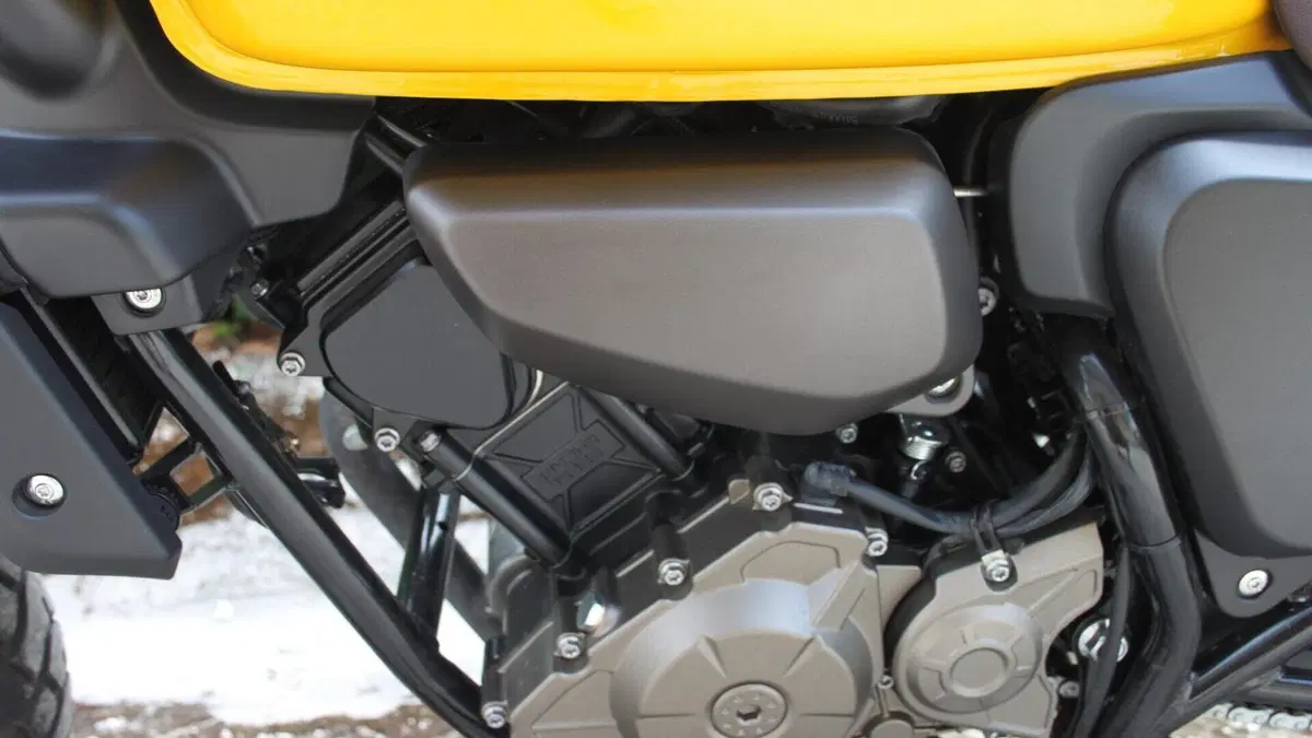 QJ Motor SRV 125 (2023 - 24)  (16)