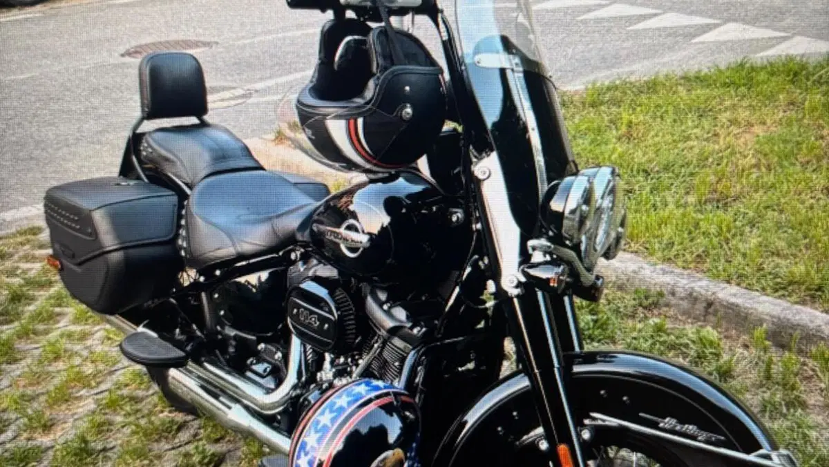 Harley-Davidson 114 Heritage Classic (2018 - 20) - FLHCS  (2)
