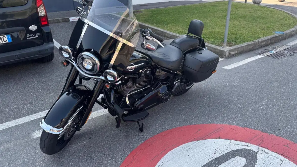 Harley-Davidson 114 Heritage Classic (2018 - 20) - FLHCS  (10)