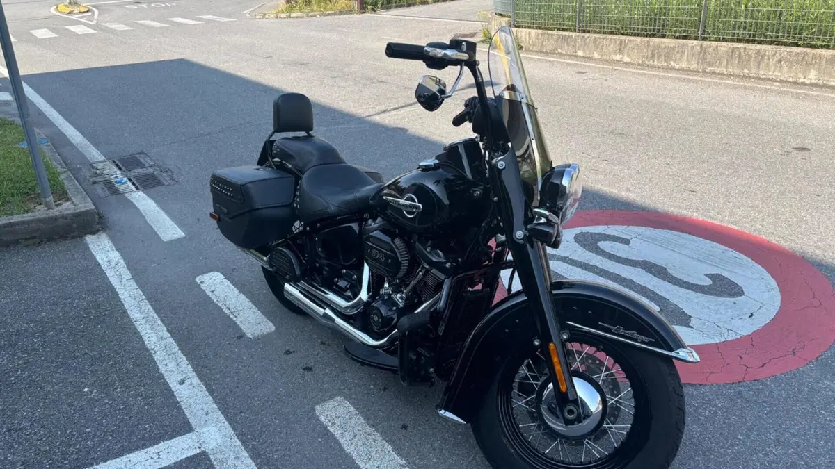 Harley-Davidson 114 Heritage Classic (2018 - 20) - FLHCS  (13)