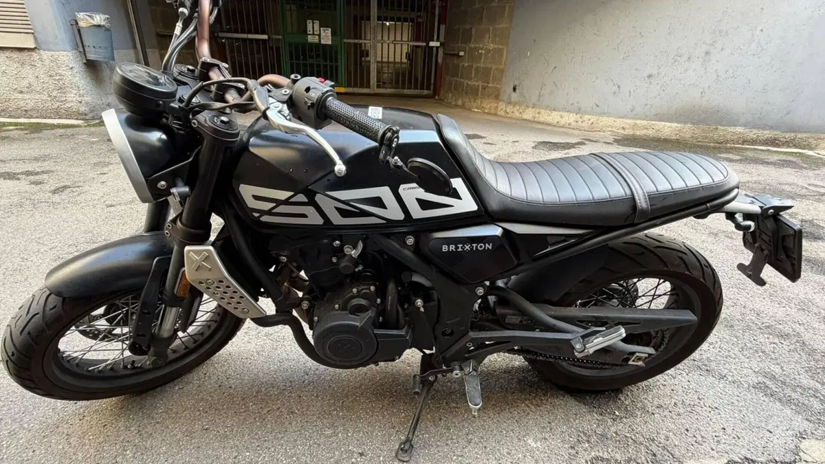 Brixton Motorcycles Crossfire 500 X (2020)  (3)