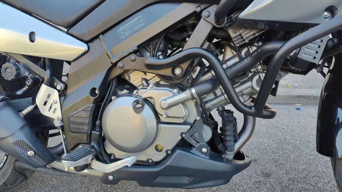 Suzuki V-Strom 650 (2008 - 11)  (4)
