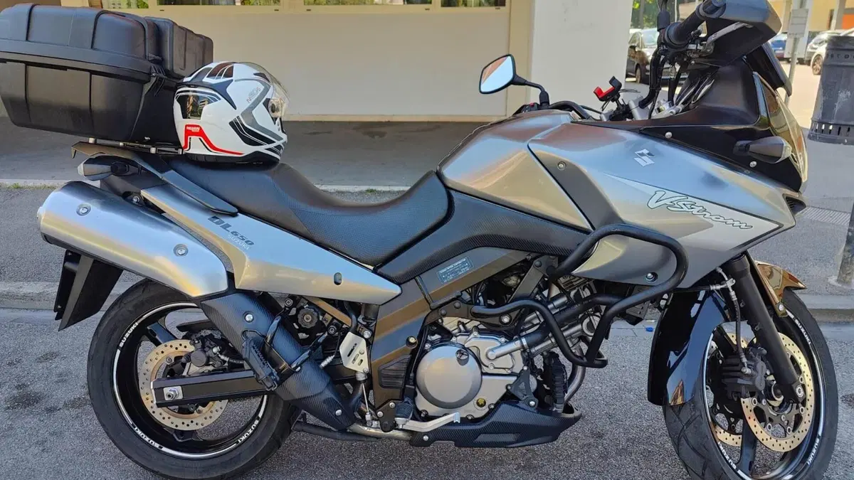 Suzuki V-Strom 650 (2008 - 11)  (2)