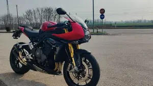 Triumph Speed Triple 1200 RR (2022 - 26)  (3)
