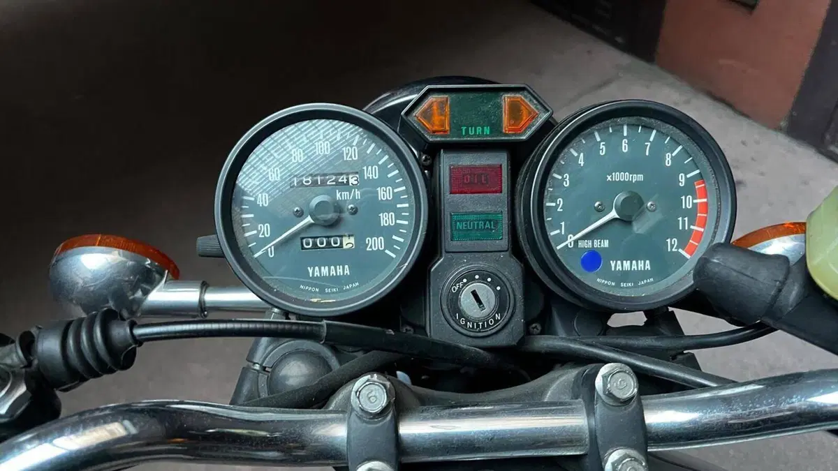 Yamaha   (8)