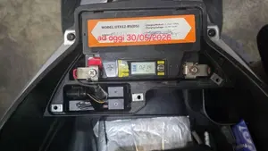 Piaggio Beverly 300 i.e. ABS-ASR (2016 - 20)  (12)