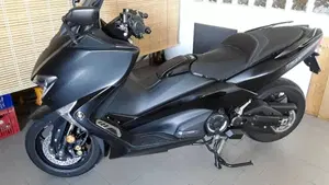 Yamaha T-Max 530 SX (2017 - 19)  (2)
