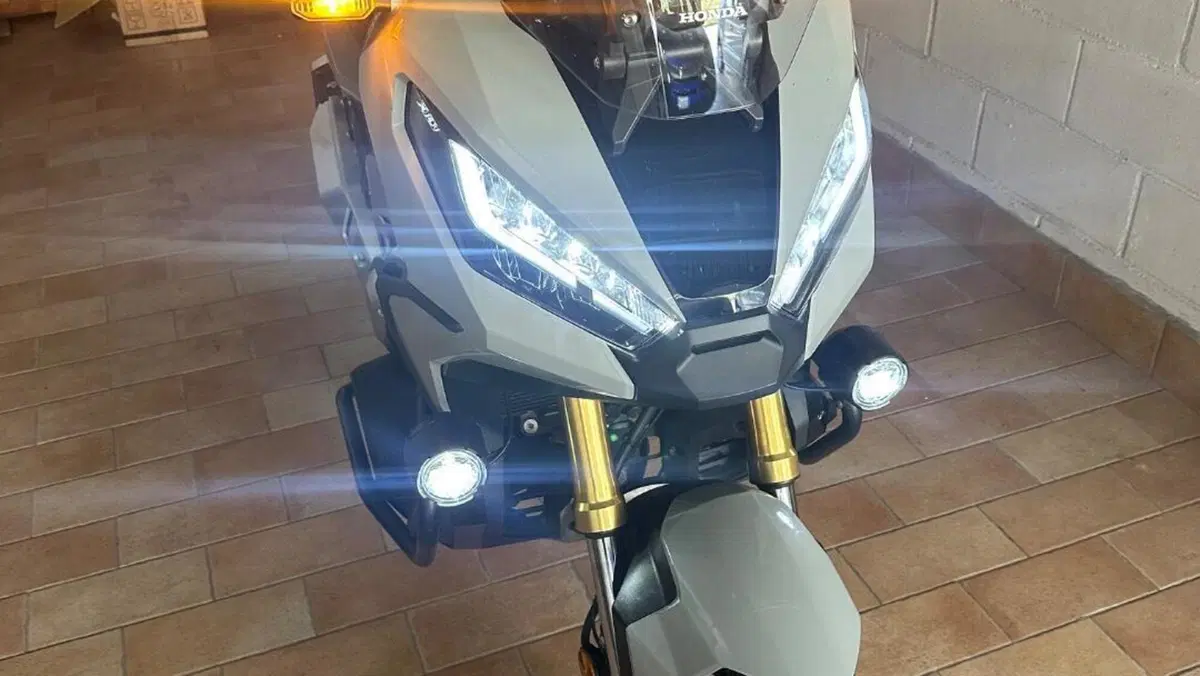 Honda X-ADV 750 DCT Travel (2021 - 24)  (2)