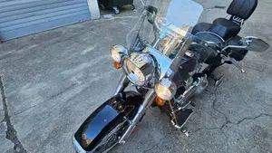 Harley-Davidson 1690 Deluxe ABS (2011 - 16) - FLSTN  (2)