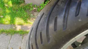 Suzuki   (16)