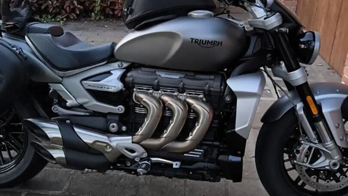 Triumph Rocket 3 R (2021 - 24)  (4)