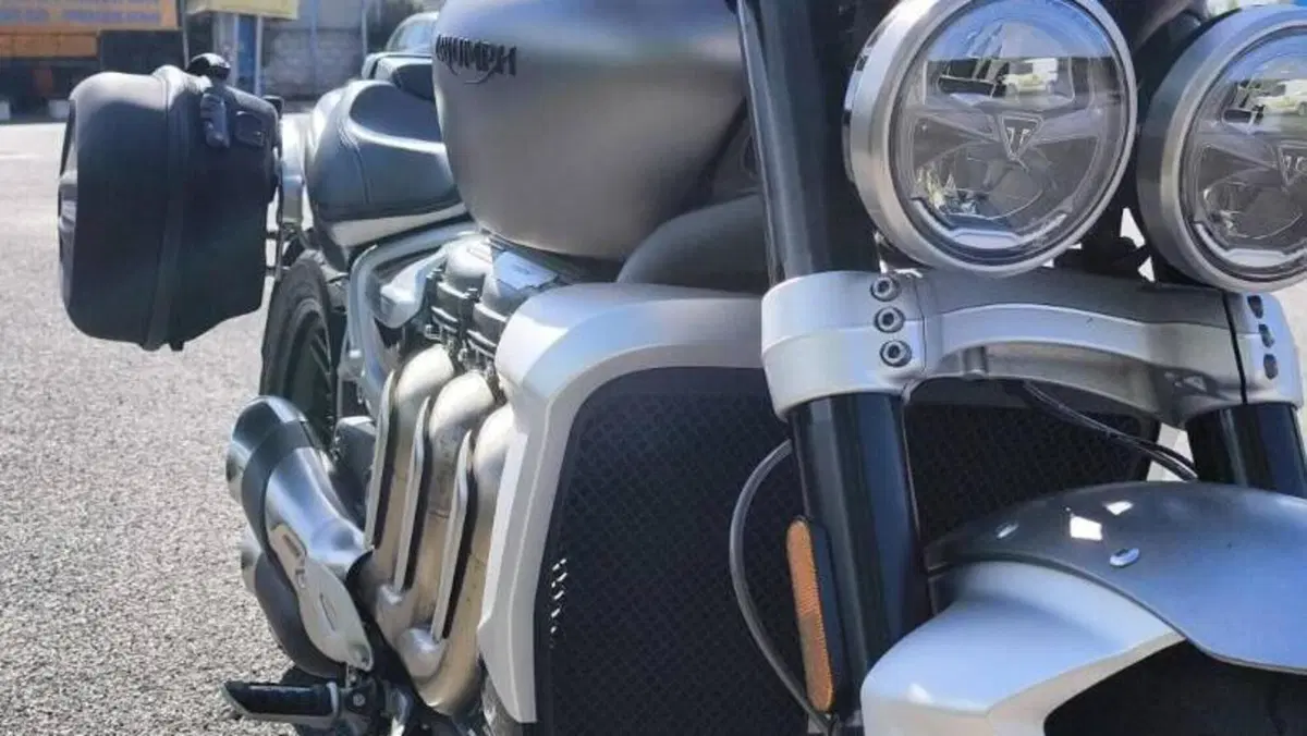 Triumph Rocket 3 R (2021 - 24)  (5)