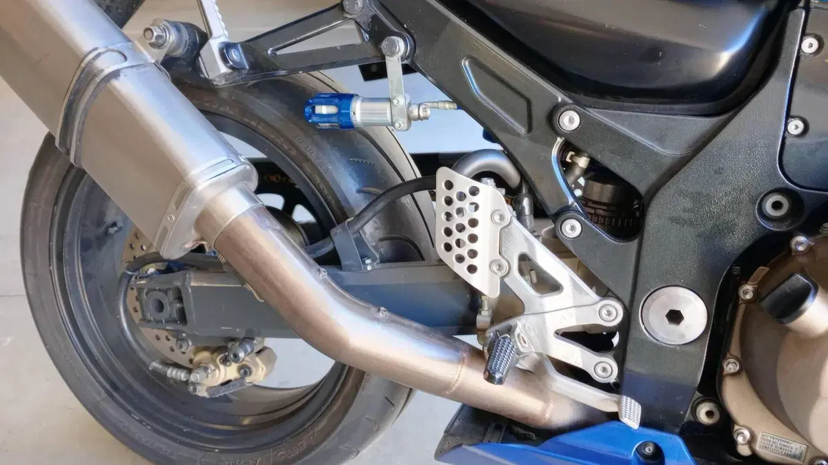 Kawasaki Ninja 1200 ZX-12R (2000 - 06)  (14)