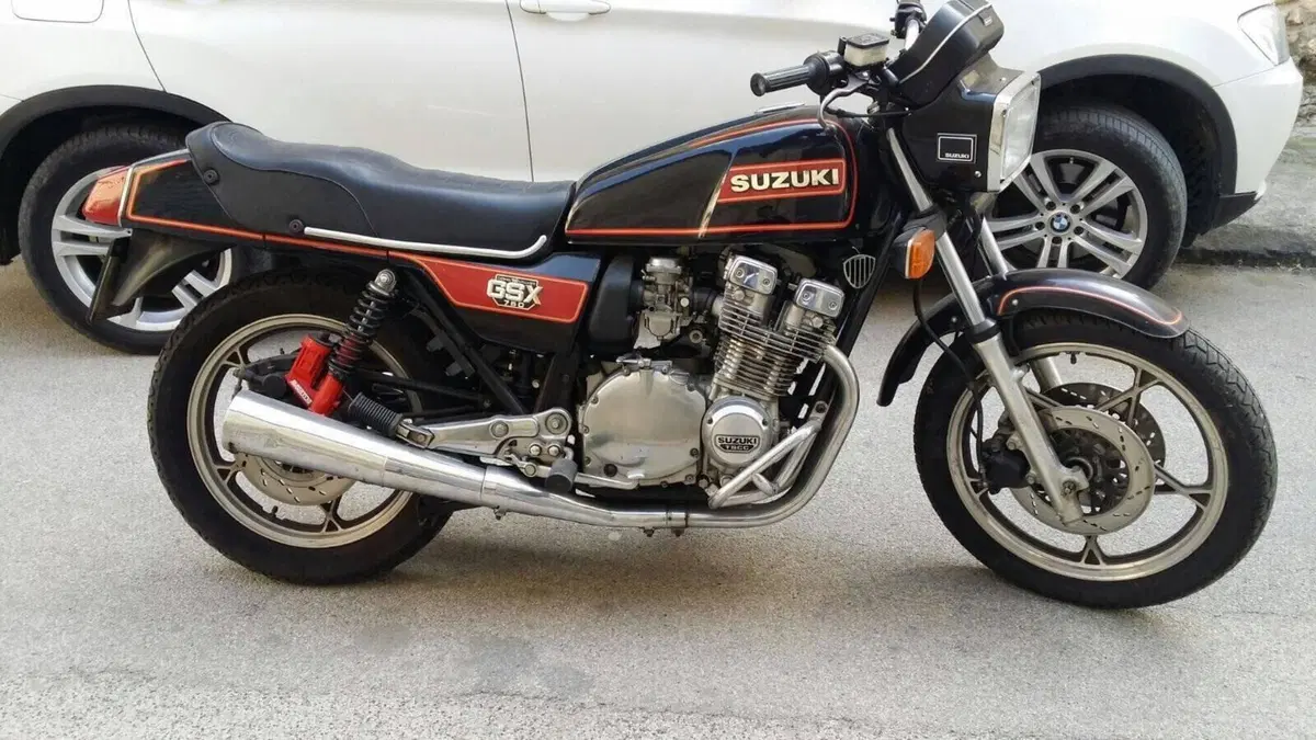 Suzuki   (2)