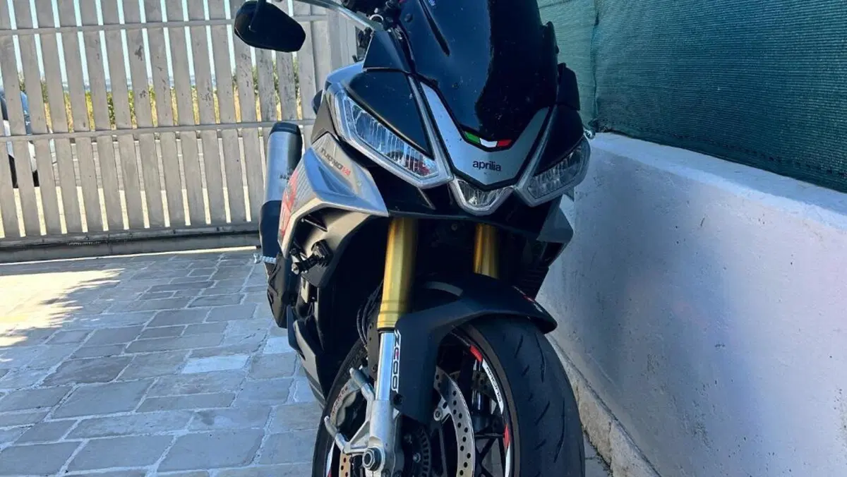 Aprilia Tuono V4 (2021 - 24)  (2)