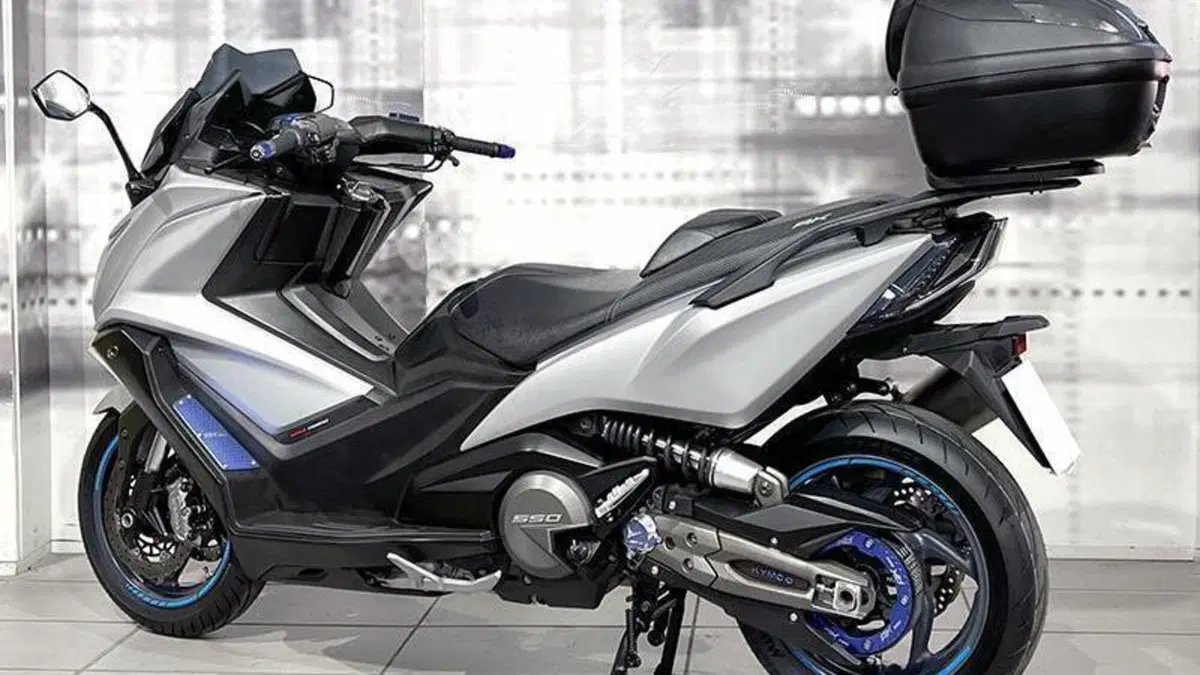 Kymco AK 550 (2017 - 19)  (2)