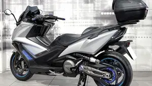 Kymco AK 550 (2017 - 19)  (2)