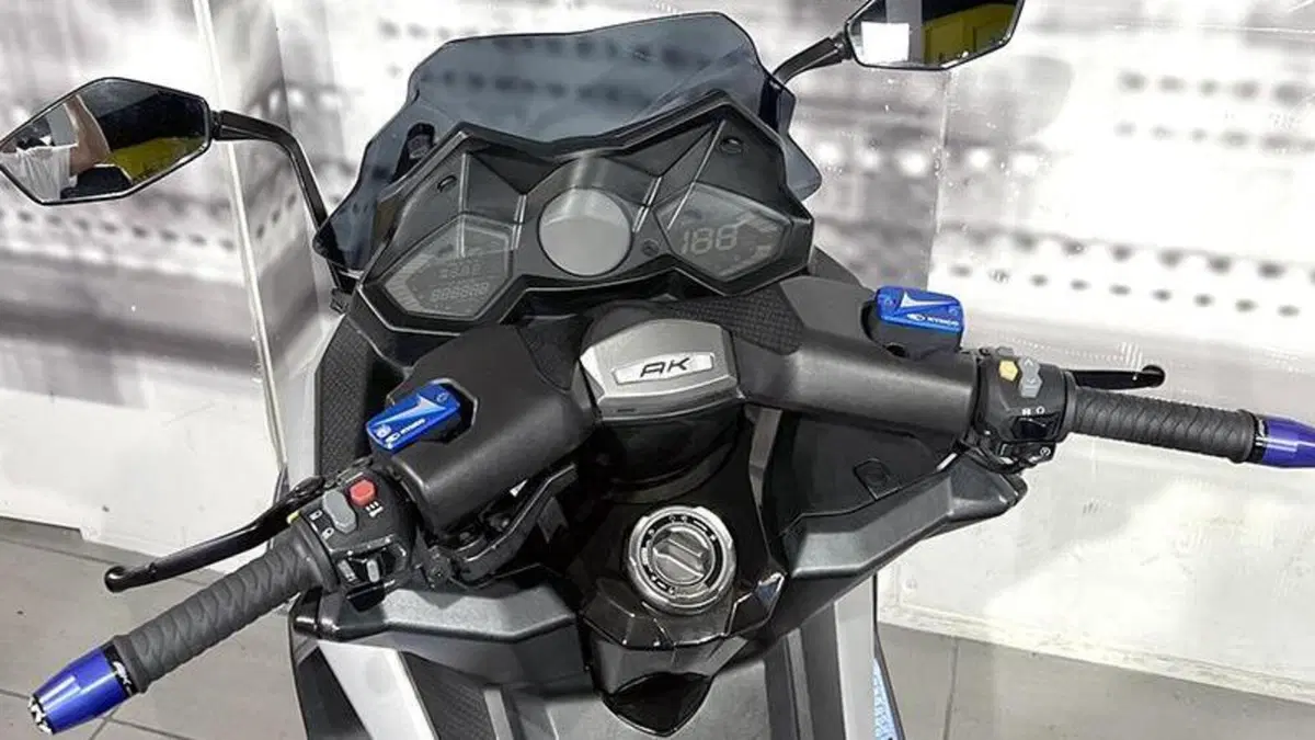 Kymco AK 550 (2017 - 19)  (6)