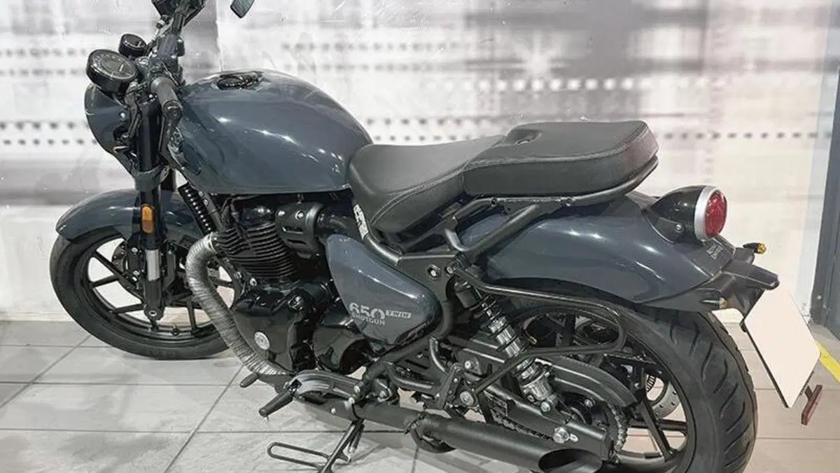 Royal Enfield Shotgun 650 (2024 - 26)  (2)