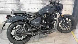 Royal Enfield Shotgun 650 (2024 - 26)  (8)