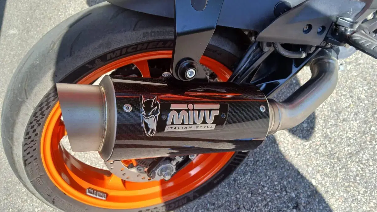 KTM RC 390 (2022 - 26)  (4)